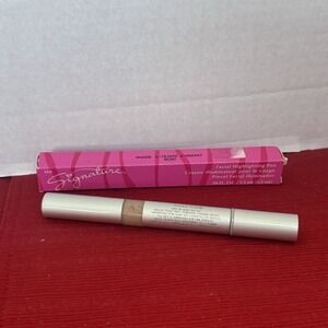 New In Box Mary Kay Signature Facial Highlighting Pen Shade 2 #002447 ~Full Size